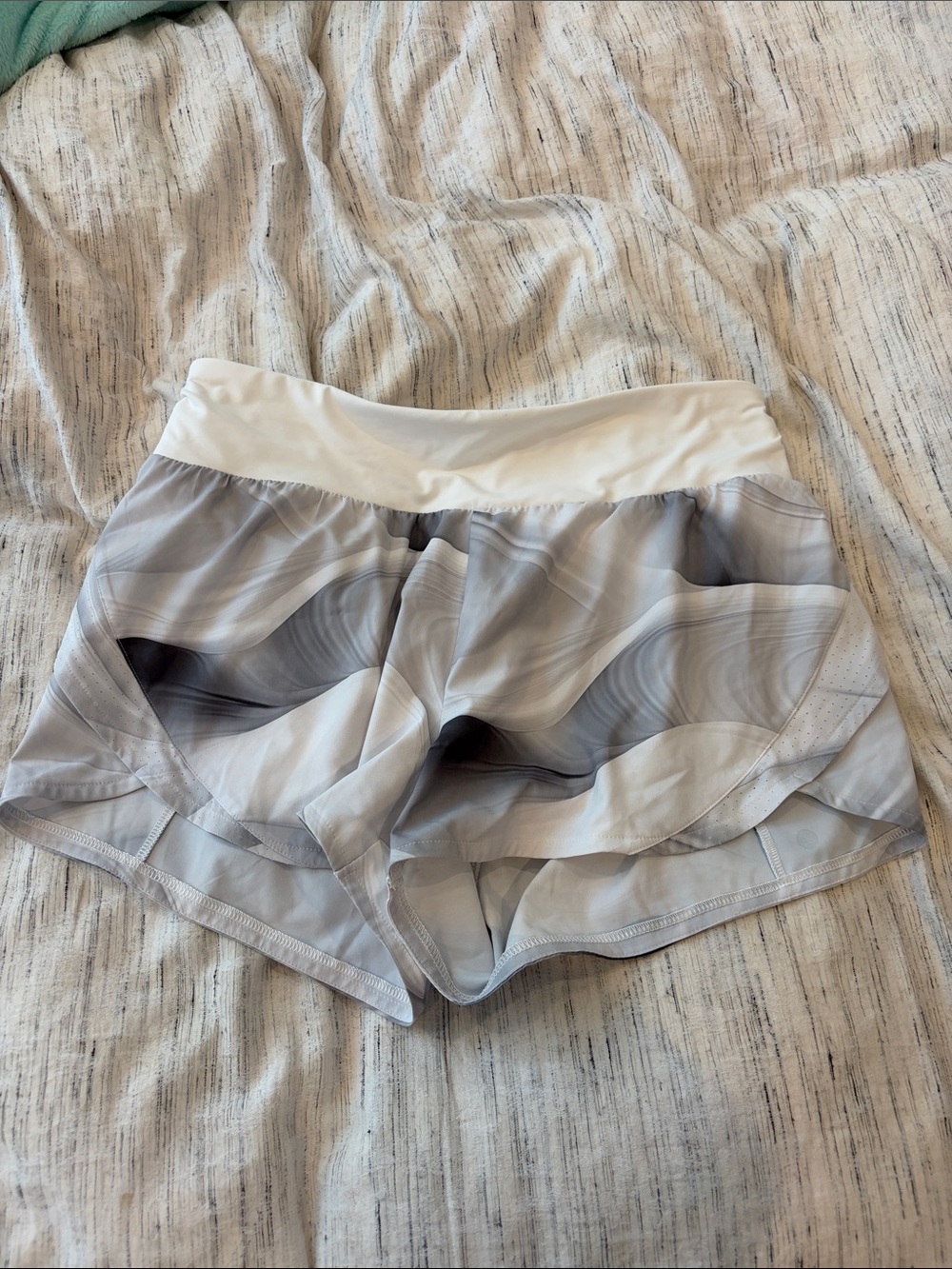 CALIA by Carrie Underwood White and Light Gray Swirl Athletic Shorts